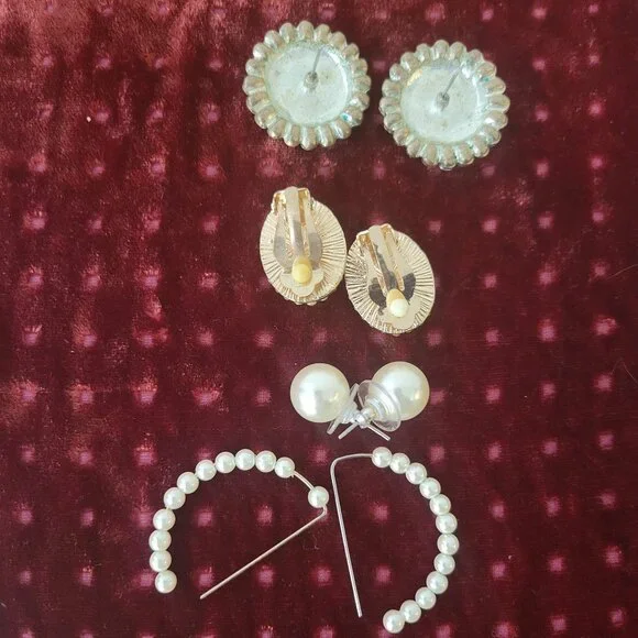Stunning Variety of Pearl and Rhinestone Earrings 4 Pair - Picture 5 of 5